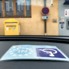 Gdzie załatwić kartę parkingową dla niepełnosprawnych - krok po kroku