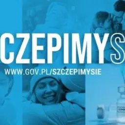#Szczepimysie - kampania informacyjna o szczepionce na covid. Zdjęcia pokazują rodziny, seniorów i proces szczepienia.