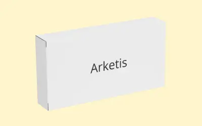 Białe pudełko z napisem "Arketis" na jasnym, żółtym tle.