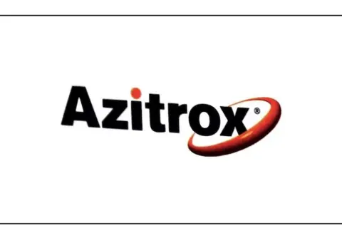 Logo Azitrox 500 z czerwoną kropką i owalem.
