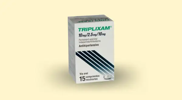 Opakowanie leku Triplixam 10mg/2.5mg/10mg z 15 tabletkami.