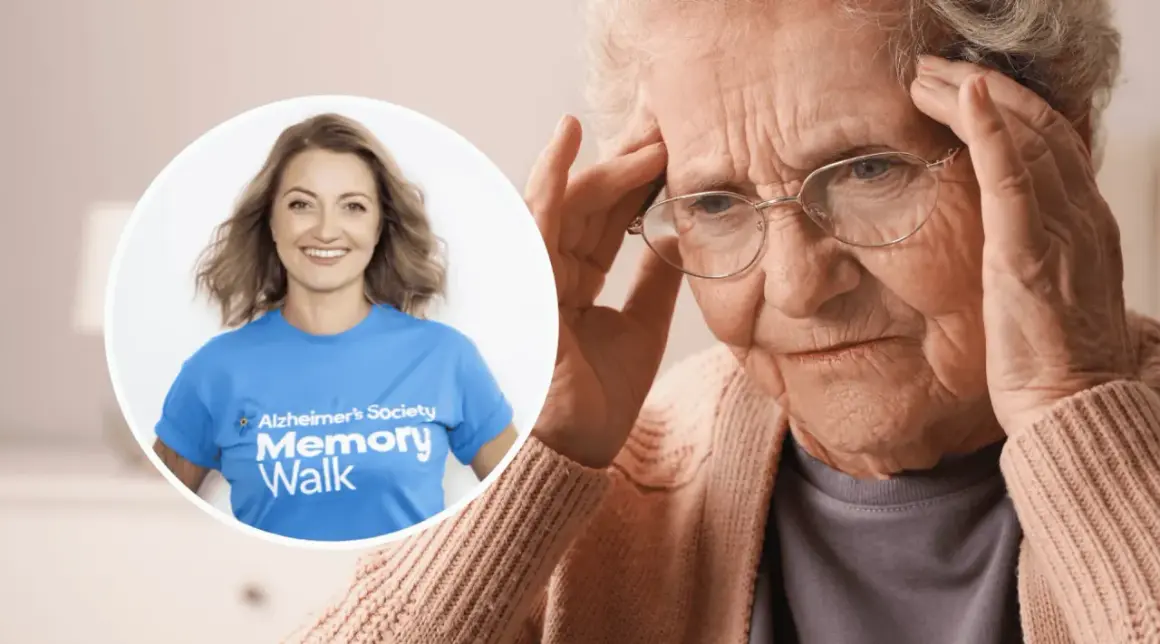 Starsza kobieta z bólem głowy, obok uśmiechnięta wolontariuszka Alzheimer's Society. Dowiedz się, czym jest demencja.