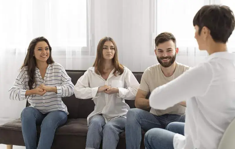 Różnice między niesłyszącymi a niedosłyszącymi – co warto wiedzieć