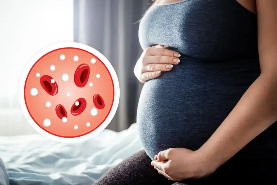 Ciężarna kobieta z podwyższonymi leukocytami. Obraz przedstawia krwinki czerwone i białe, sugerując stan zapalny.