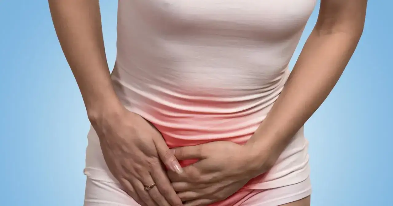 Ból w pachwinie promieniuje do nogi? Poznaj możliwe przyczyny