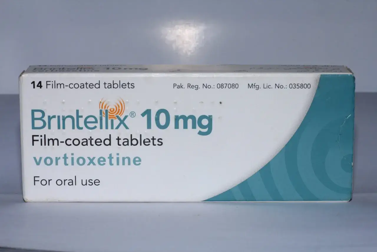 Opakowanie leku Brintellix 10 mg, zawierające 14 tabletek powlekanych z vortioxetyną do stosowania doustnego.