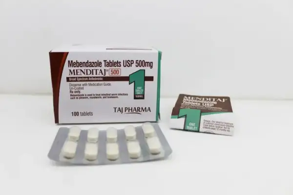 Menditaj 500mg, czyli mebendazol, to lek na co? Na pasożyty jelitowe, takie jak owsiki, glisty i tęgoryjce. Opakowanie zawiera 100 tabletek.